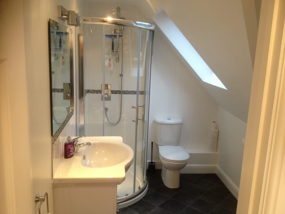 En-suite shower room to a loft conversion